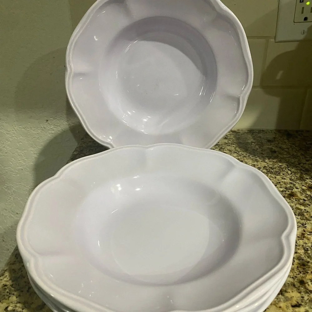 4 The Cellar Portugal Pale Lavender Embossed Scalloped Rim 9”W Dinner Bowls